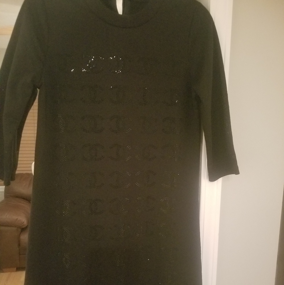 Long sleeve fall season dress with chanel script